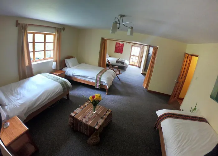 Apu 3* Ollantaytambo