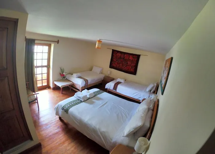 Apu 3* Ollantaytambo